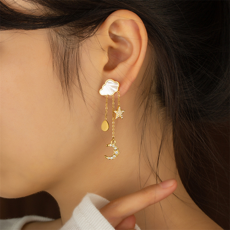 Moon & Star Gold Earrings